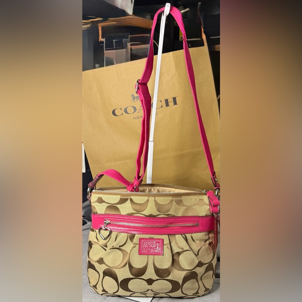 Coach Poppy Signature Glam Tote / Swingpack – F23946 (2012)